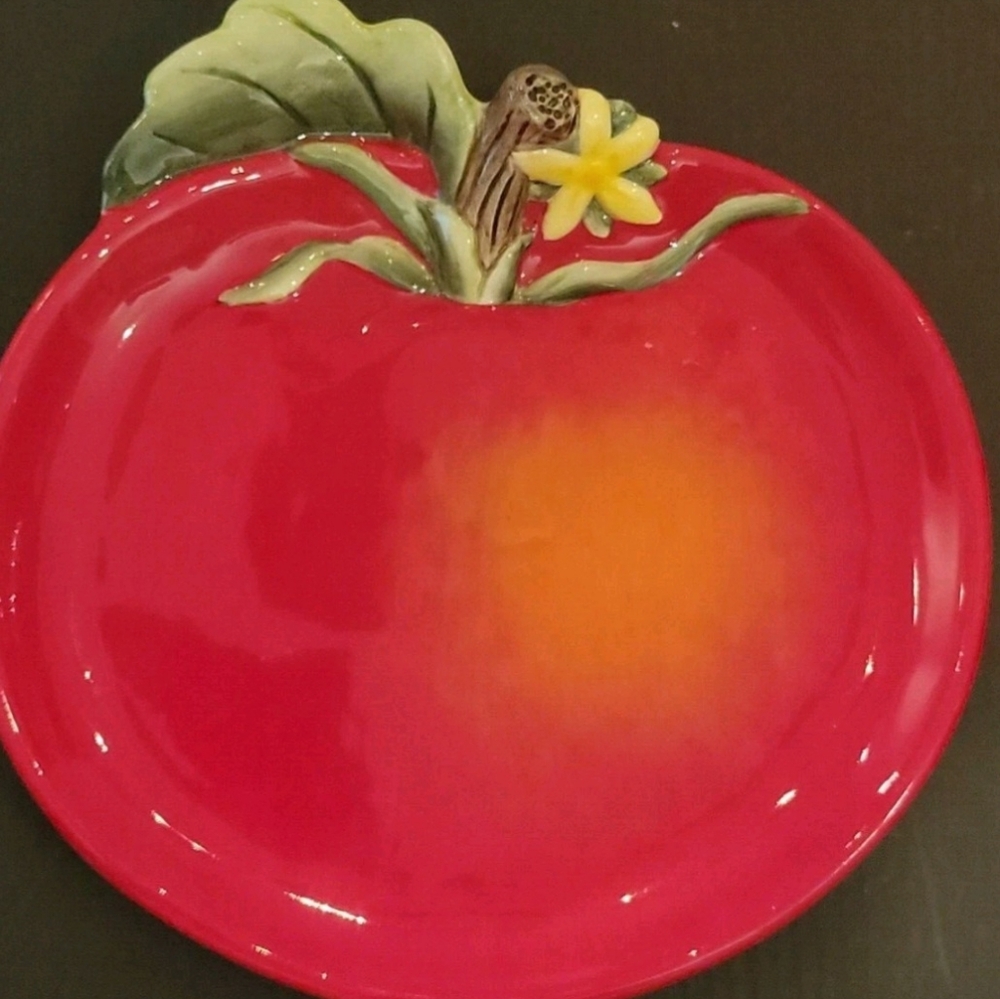 Fitz & Floyd Classic Country Chic Embossed Red Tomato Dish 6. 75"